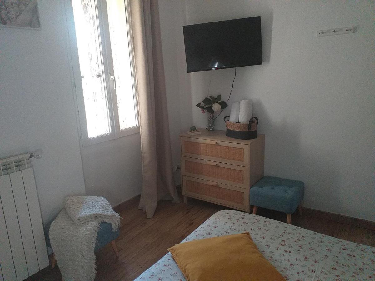 Deux M Bed and Breakfast Villes-sur-Auzon Eksteriør billede